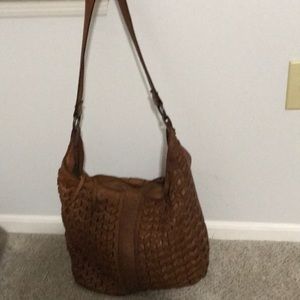 Brown leather shoulder handbag